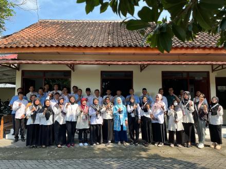 Pembukaan Pelatihan Penguatan Kelembagaan Pokdarwis/Desa Wisata Kalurahan Bangunharjo