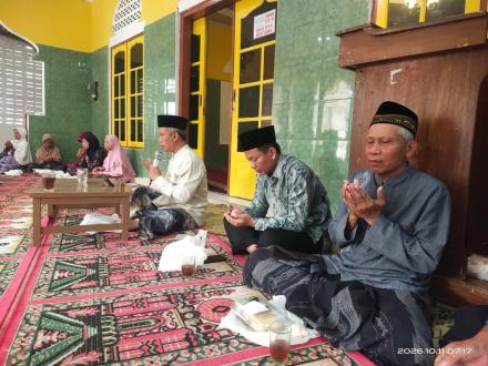 Pengajian Rutin Ahad Legi Masjid Al Huda Sangkal, Lurah Bangunharjo Ajak Masyarakat Jaga Kerukunan